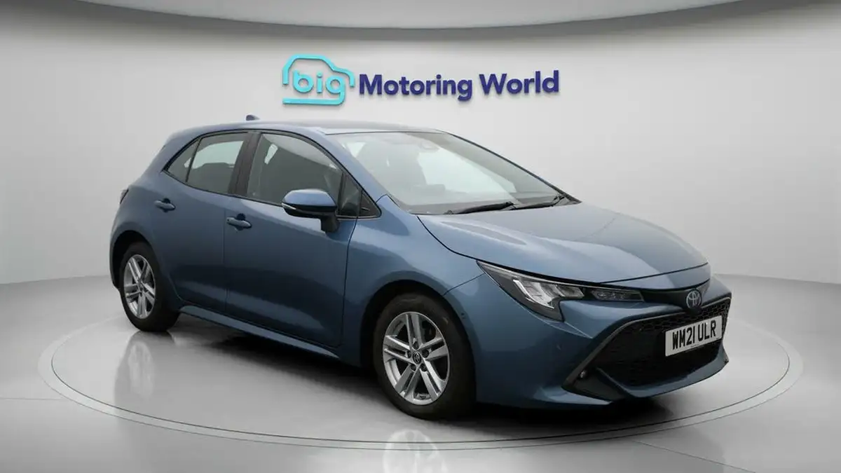 2021-toyota-corolla-18-vvt-i-icon-tech-spare-wheel-hatchback-5d-big-1