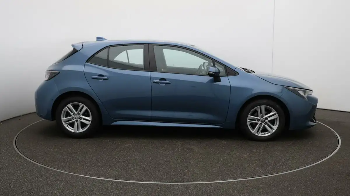 2021-toyota-corolla-18-vvt-i-icon-tech-spare-wheel-hatchback-5d-big-49