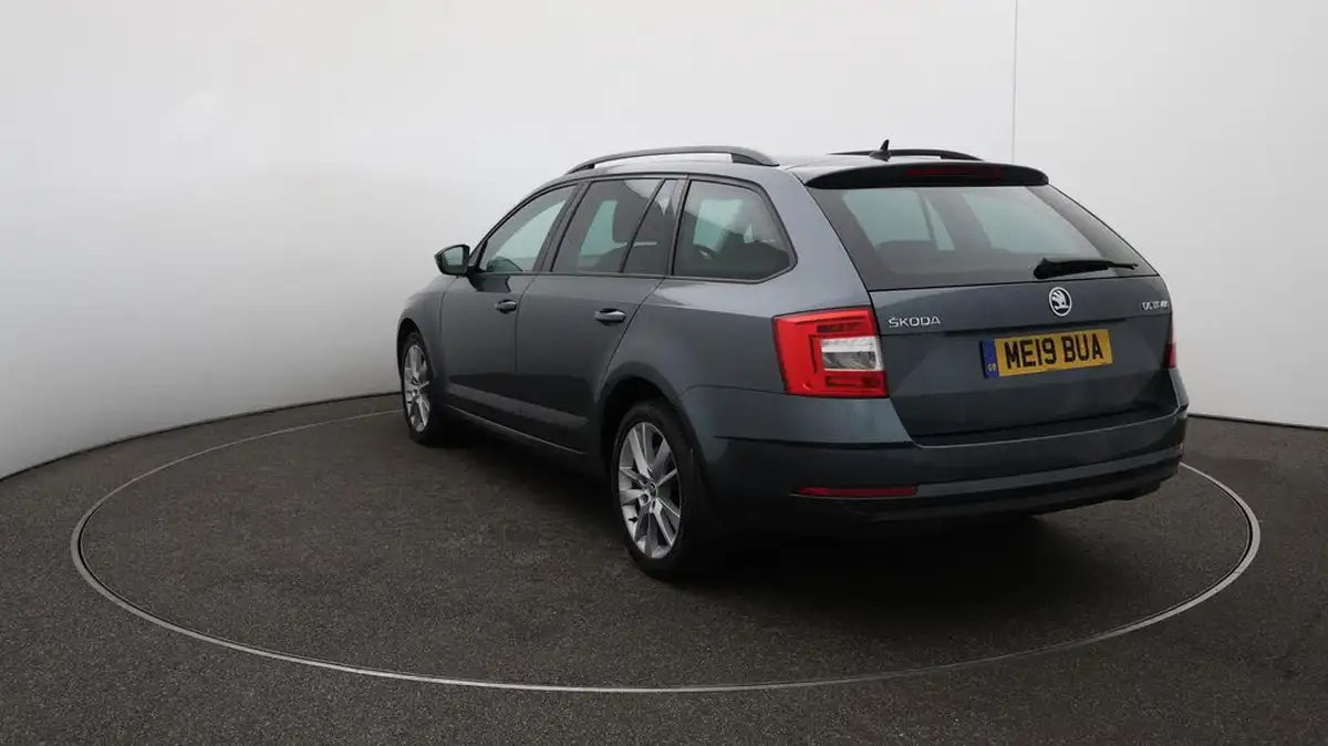 2019-skoda-octavia-20tdi-se-l-estate-dsg-big-54