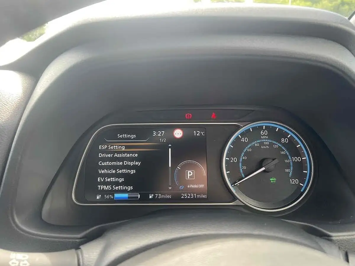 2021-nissan-leaf-e-acenta-big-39