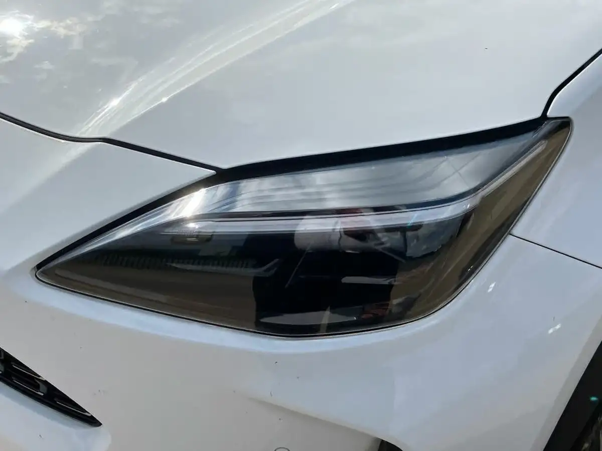 2023-toyota-yaris-cross-15-vvt-i-excel-awd-i-big-12