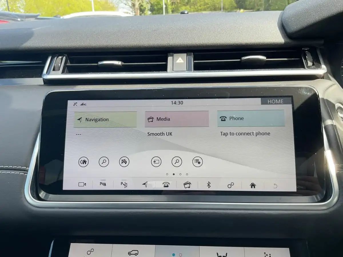 2019-land-rover-range-rover-velar-20-d240-r-dynamic-hse-big-22