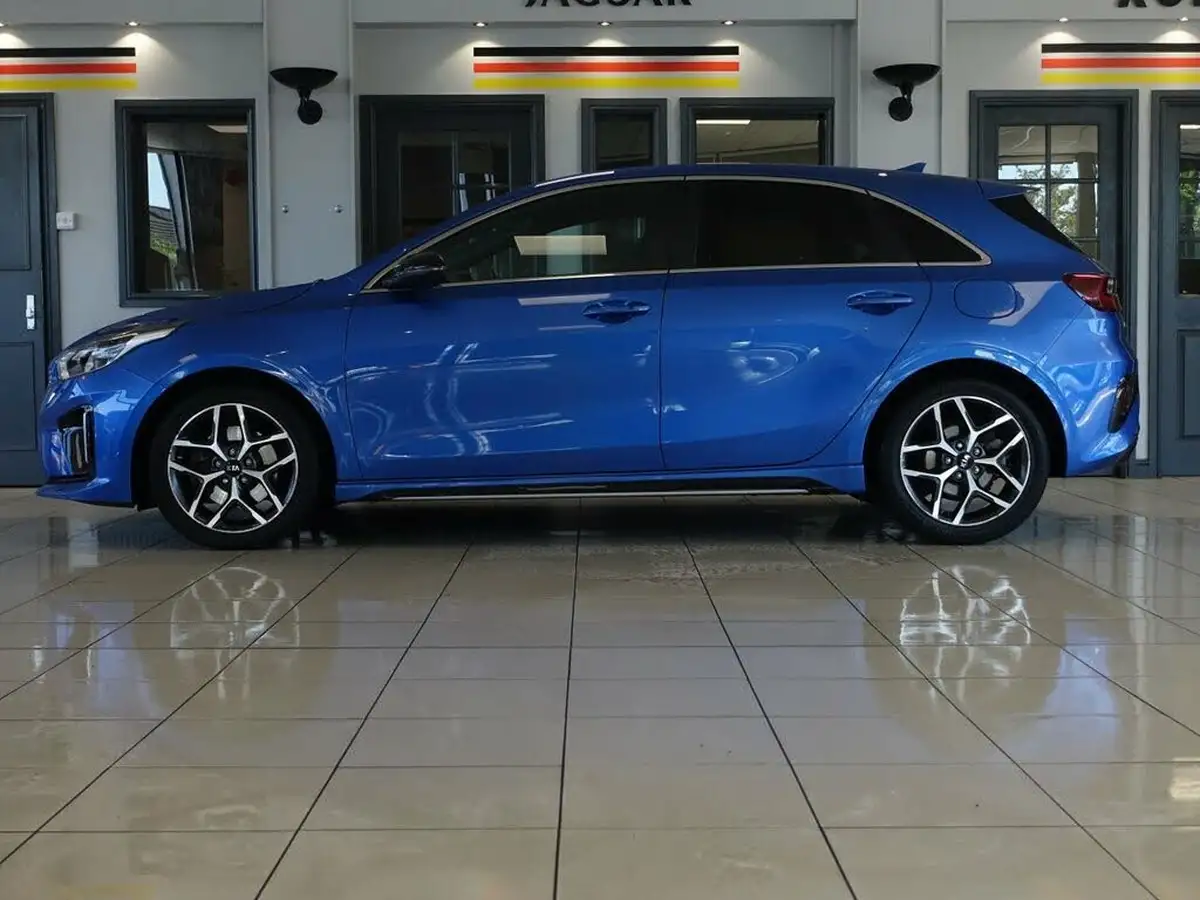 2020-kia-ceed-10-t-gdi-gt-line-big-9