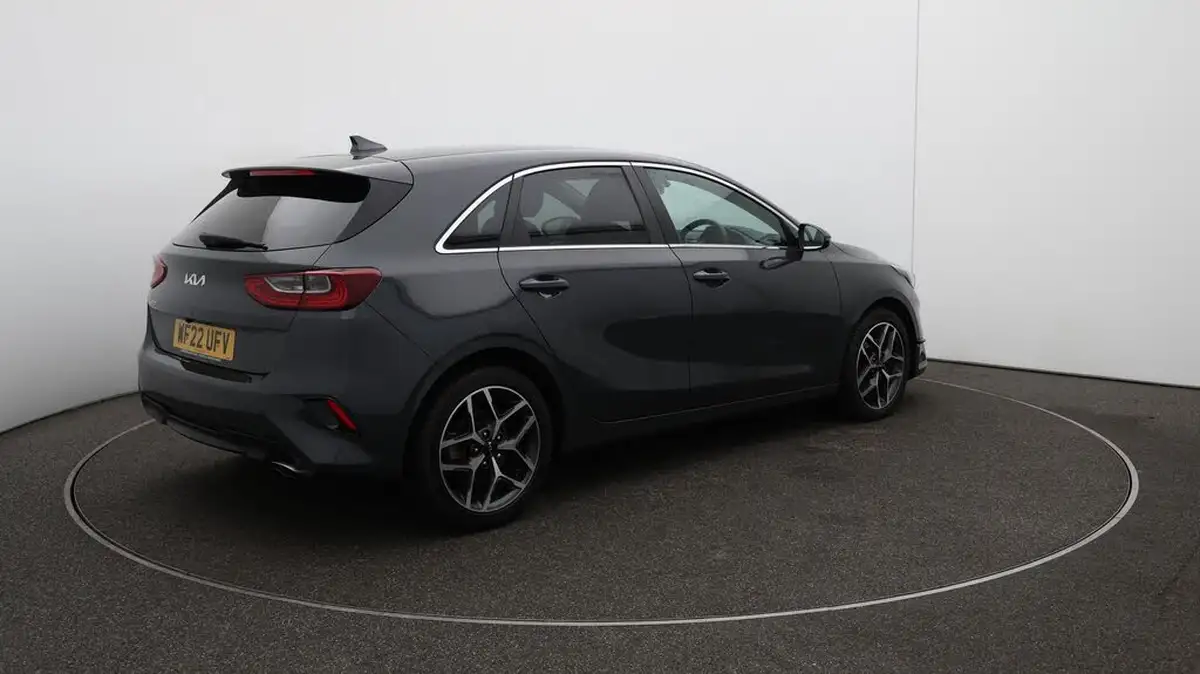 2022-kia-ceed-15-t-gdi-3-hatchback-big-53