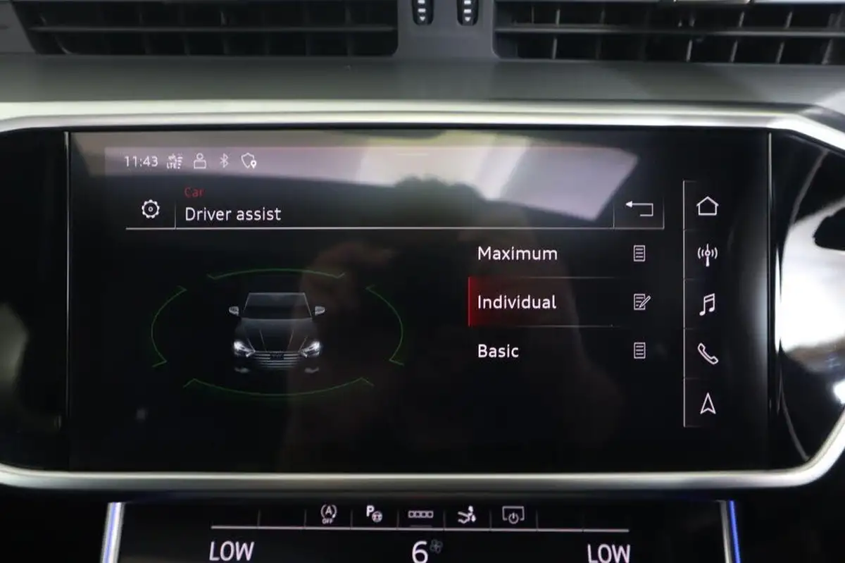 2021-audi-a7-30-55-tfsi-black-edition-big-51