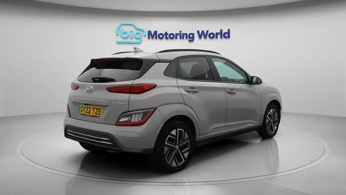 2022-hyundai-kona-e-premium-204ps-64kwh-7kw-obc-big-7