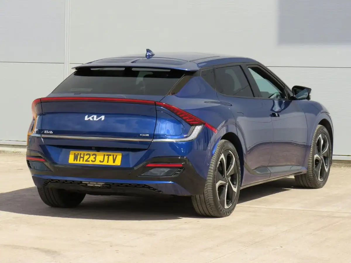 2023-kia-ev6-e-gt-line-s-225bhp-big-14