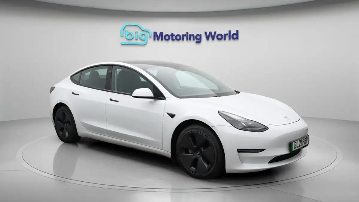 2021-tesla-model-3-e-long-range-4x4-big-1