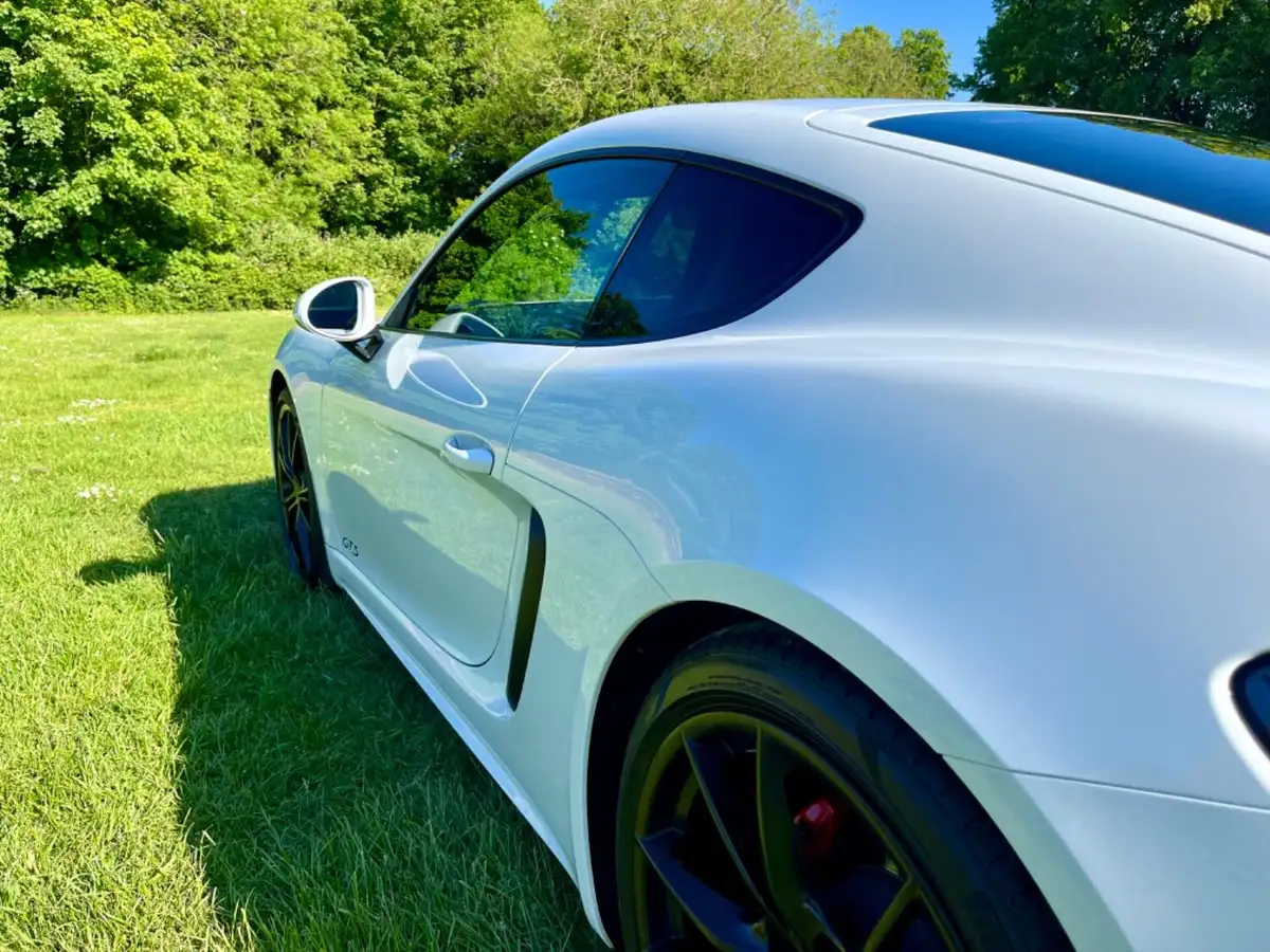 2018-porsche-cayman-718-25-cayman-gts-ss-pdk-big-17