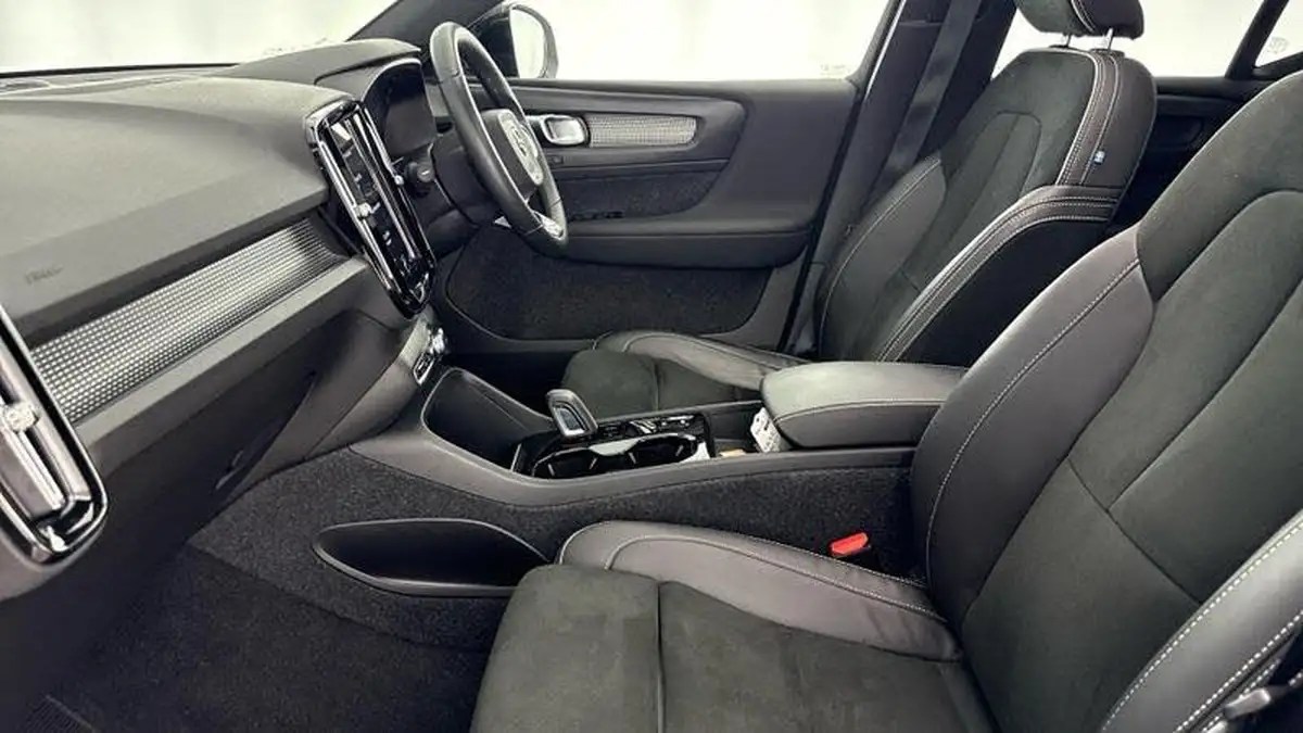 2022-volvo-xc40-15-t5-r-design-pro-big-35