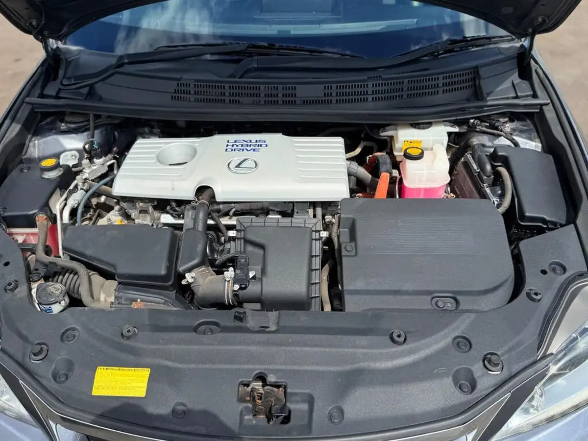 2013-lexus-ct-200h-18-premier-big-76