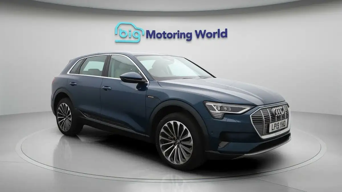 2019-audi-e-tron-55e-big-1