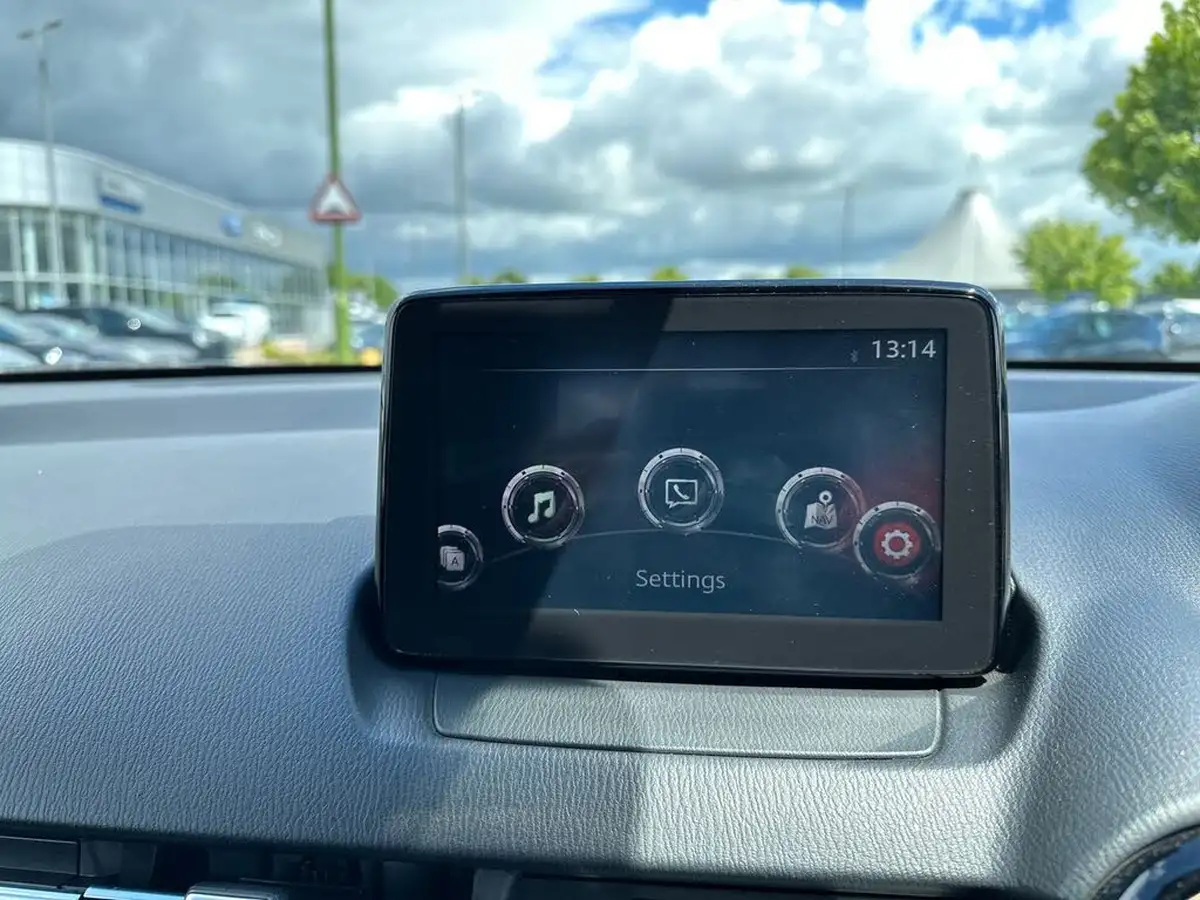 2018-mazda-mazda2-15-gt-sport-nav-115ps-ss-big-18