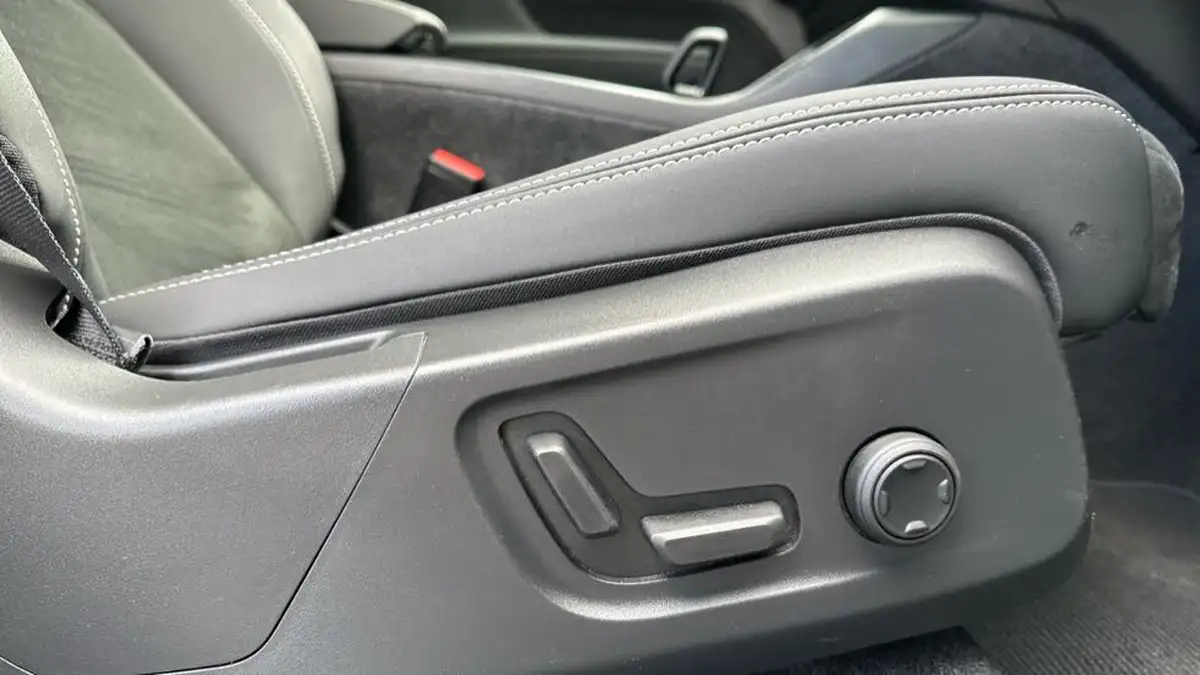 2022-volvo-c40-e-twin-recharge-pro-big-42