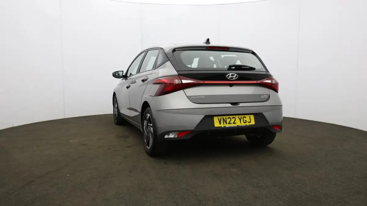 2022-hyundai-i20-10-t-gdi-se-connect-eclutch-imt-big-32