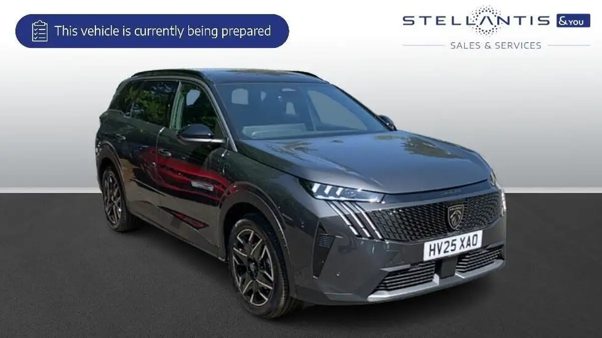 2025-peugeot-5008-suv-12-gt-136ps-big-0