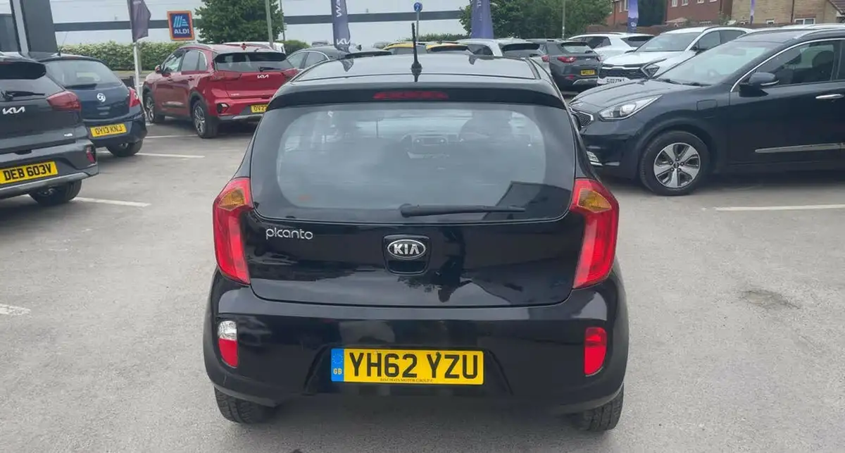 2013-kia-picanto-10-picanto-1-5d-big-5