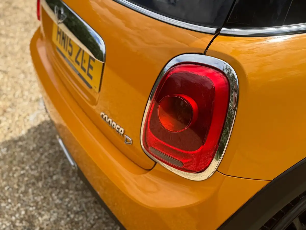 2015-mini-cooper-15td-cooper-d-114bhp-3d-big-13