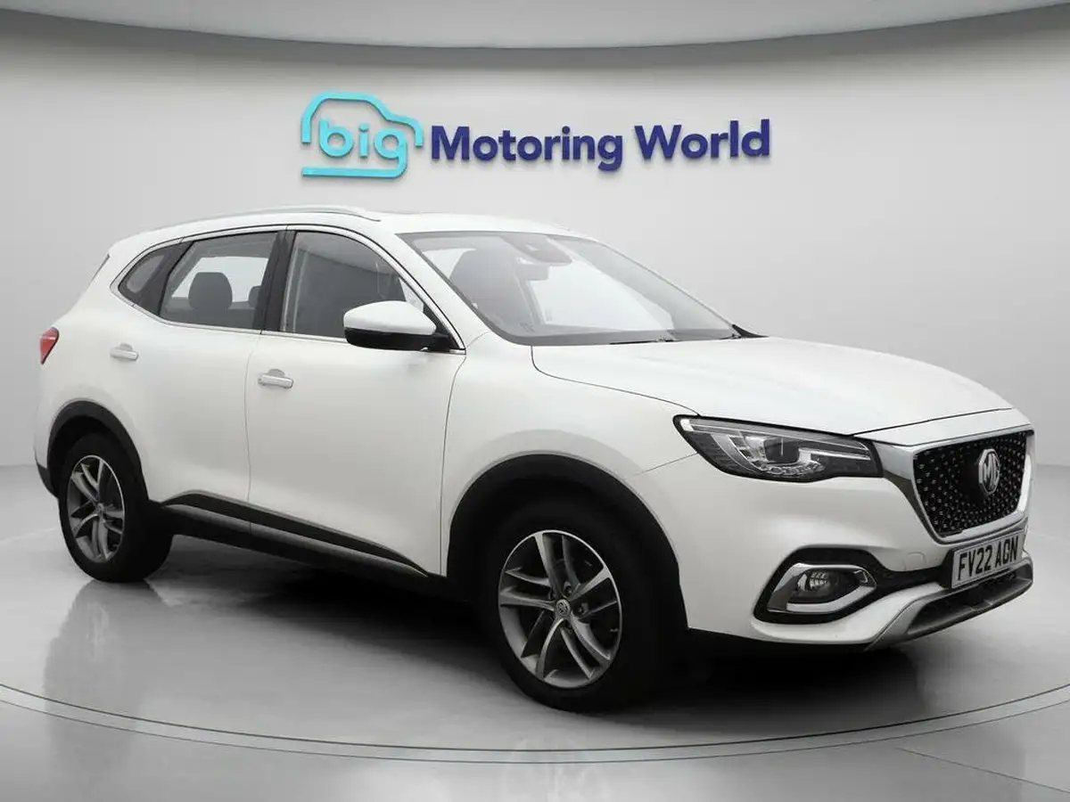2022-mg-hs-15t-gdi-exclusive-162ps-dct-big-0
