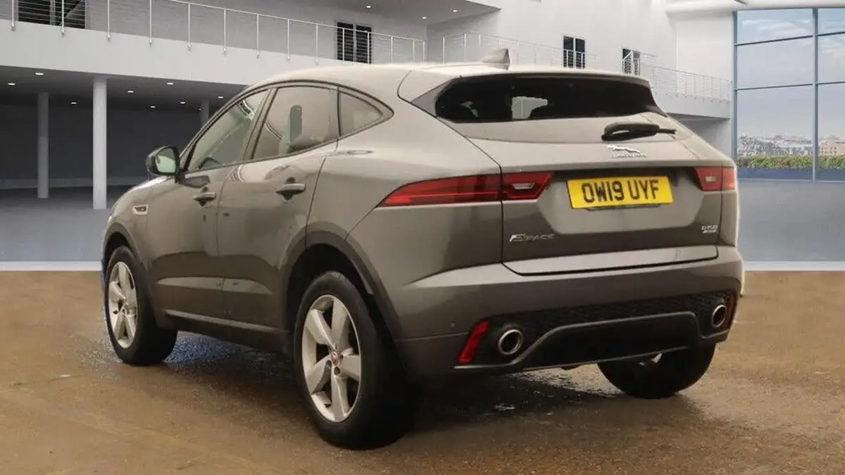 2019-jaguar-e-pace-20-i4d-r-dynamic-se-180ps-awd-auto-big-6