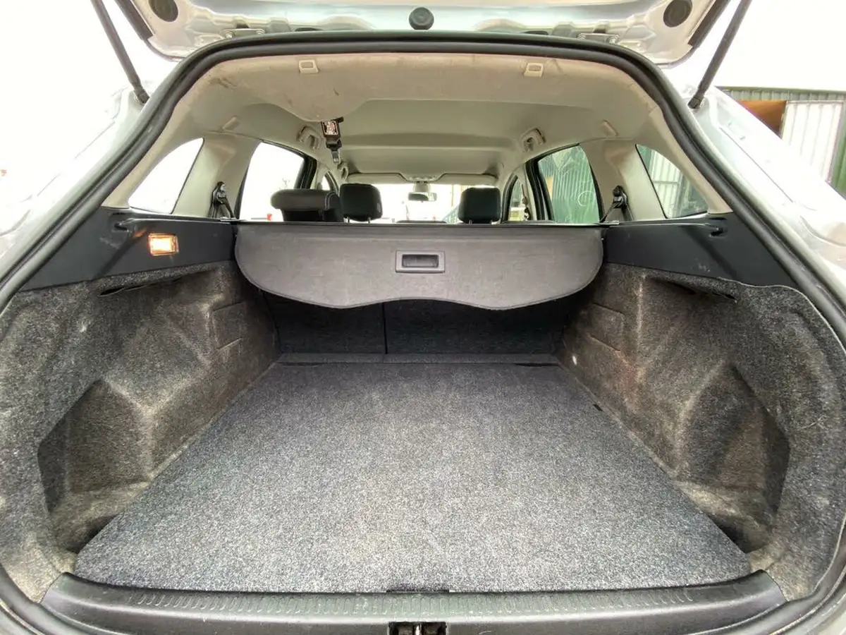 2010-renault-clio-12-dynamique-75bhp-sport-tourer-5d-big-46