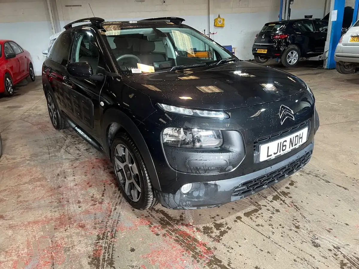 2016-citroen-c4-cactus-12-puretech-flair-82ps-big-7