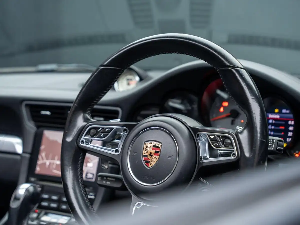 2016-porsche-911-30-carrera-s-cabriolet-pdk-big-45