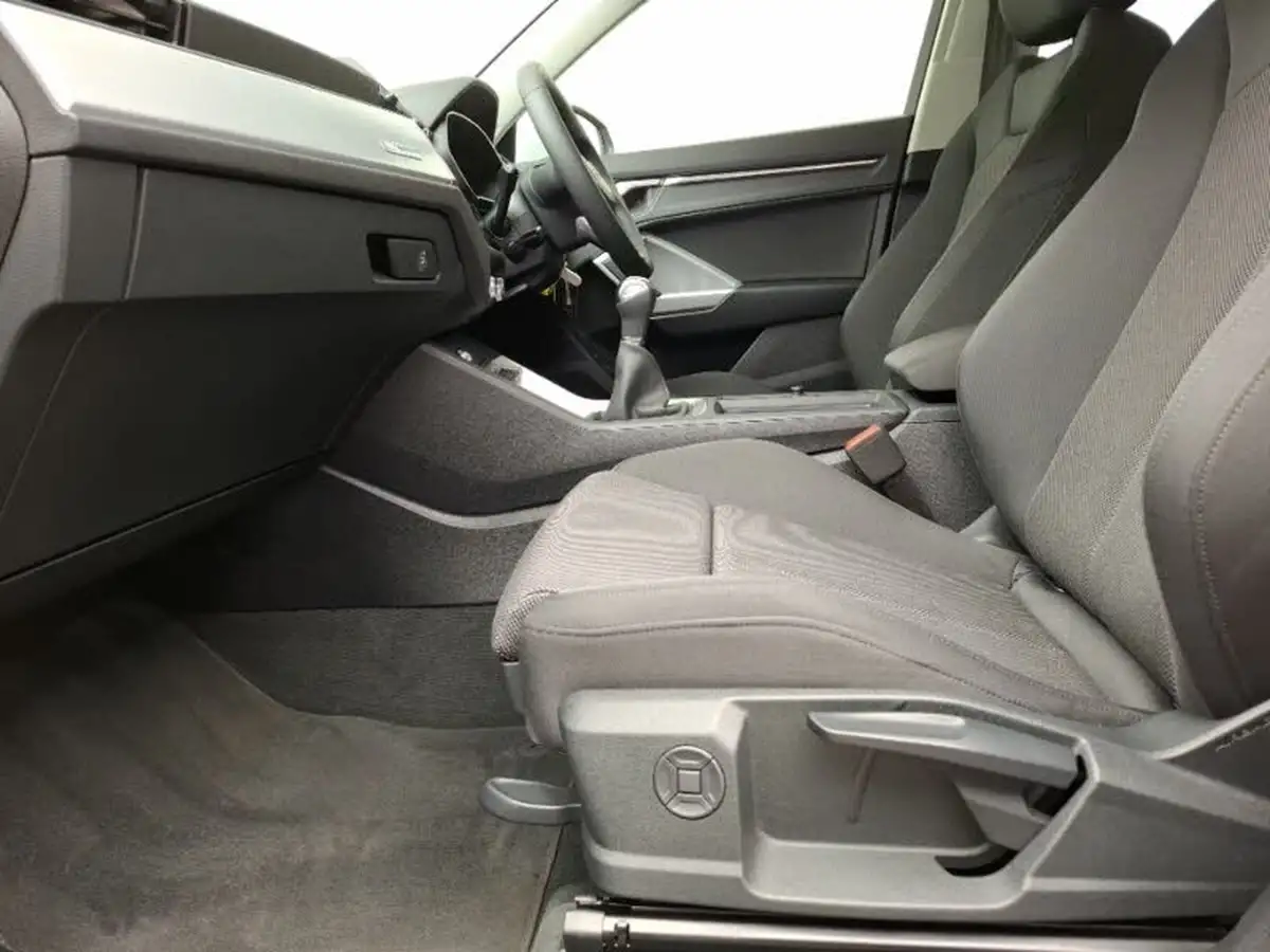 2024-audi-q3-15-35-tfsi-sport-station-wagon-big-4
