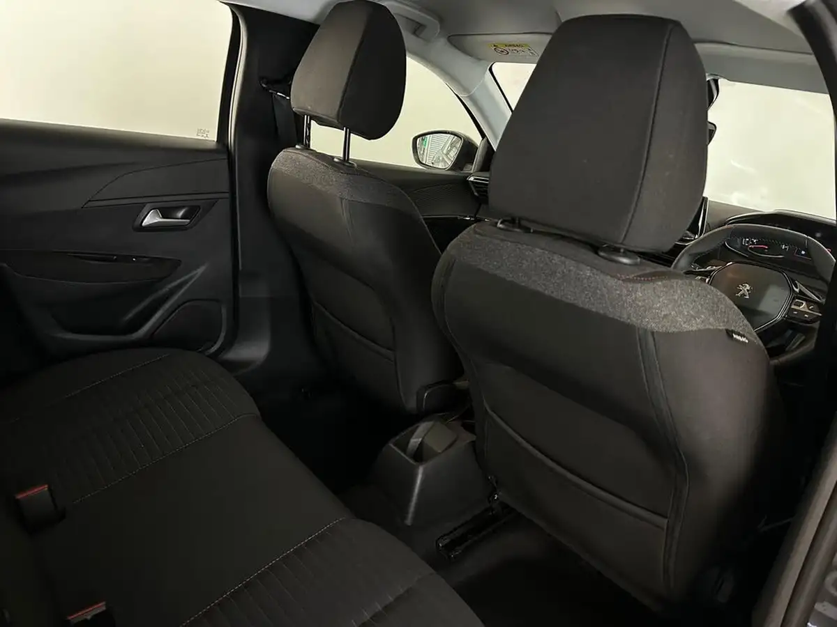 2022-peugeot-208-12-puretech-active-premium-100bhp-big-17