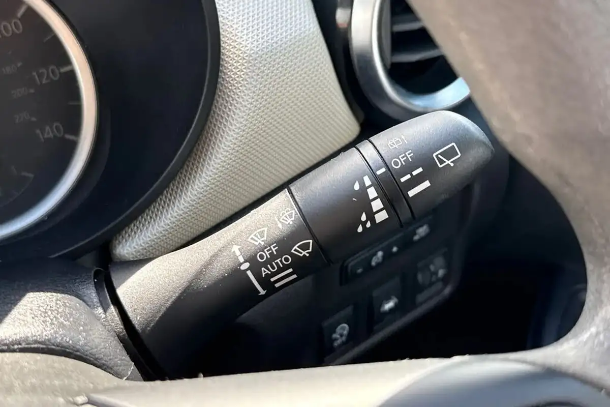 2020-nissan-micra-10-ig-t-acenta-100ps-big-35