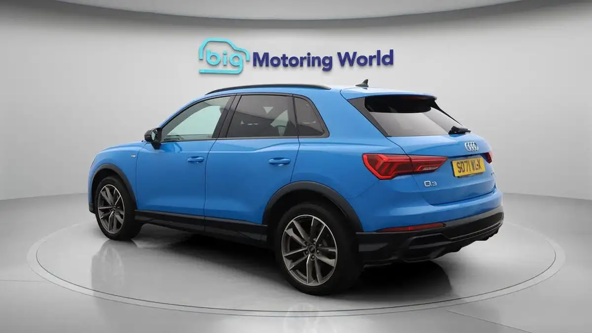 2021-audi-q3-15-35-tfsi-black-edition-codcomfort-sound-pack-station-wagon-big-5