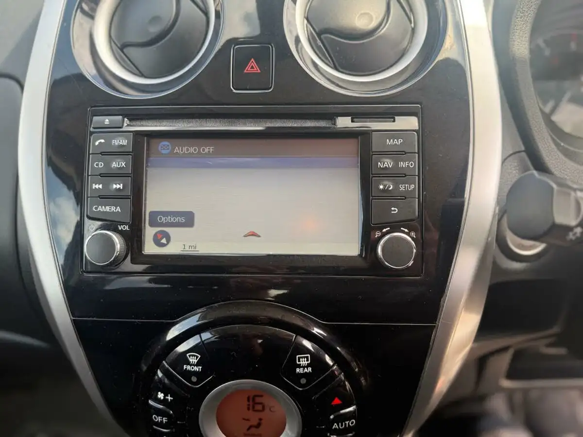 2014-nissan-note-15dci-tekna-style-pack-big-38