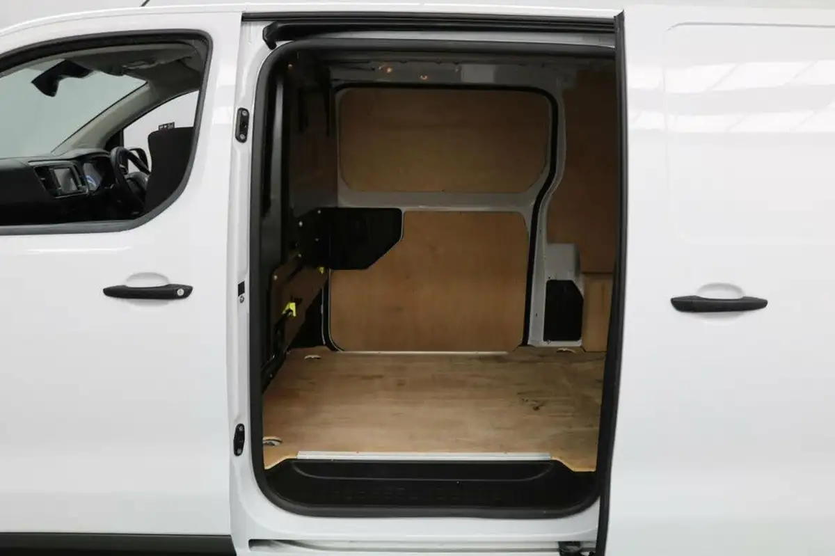 2021-peugeot-expert-e-professional-standard-75kwh-panel-big-10