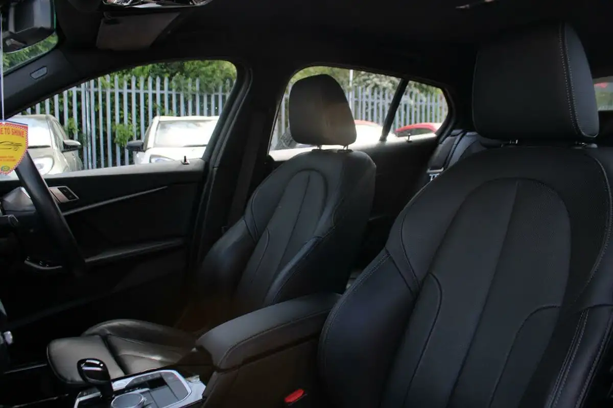 2021-bmw-1-series-15-118i-m-sport-lcp-dct-big-14