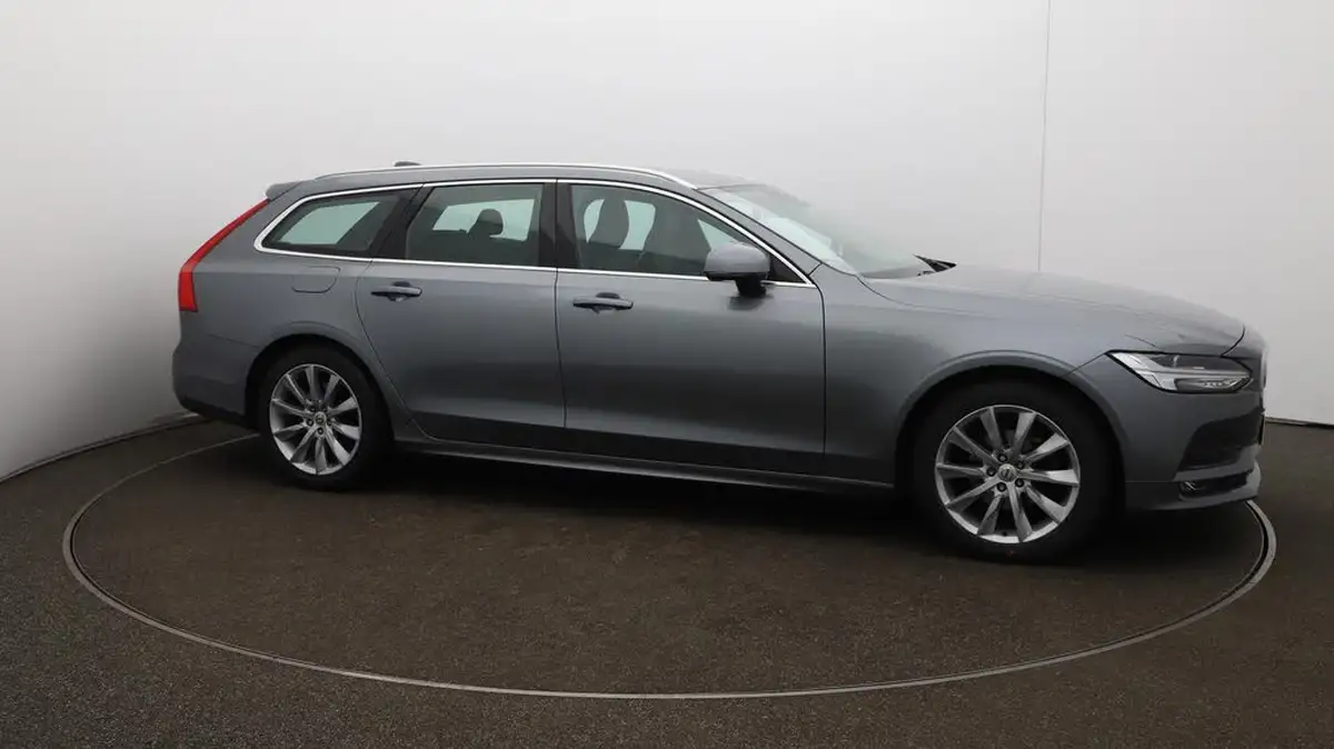 2019-volvo-v90-20-t4-momentum-plus-big-44