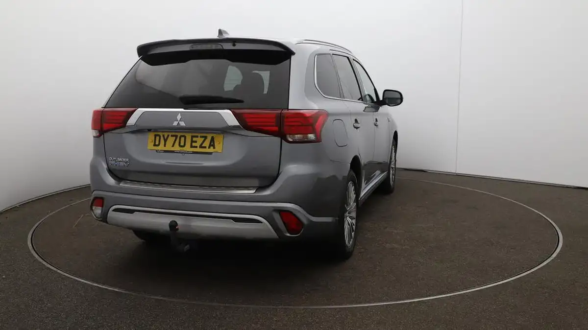 2020-mitsubishi-outlander-24-dynamic-phev-big-54