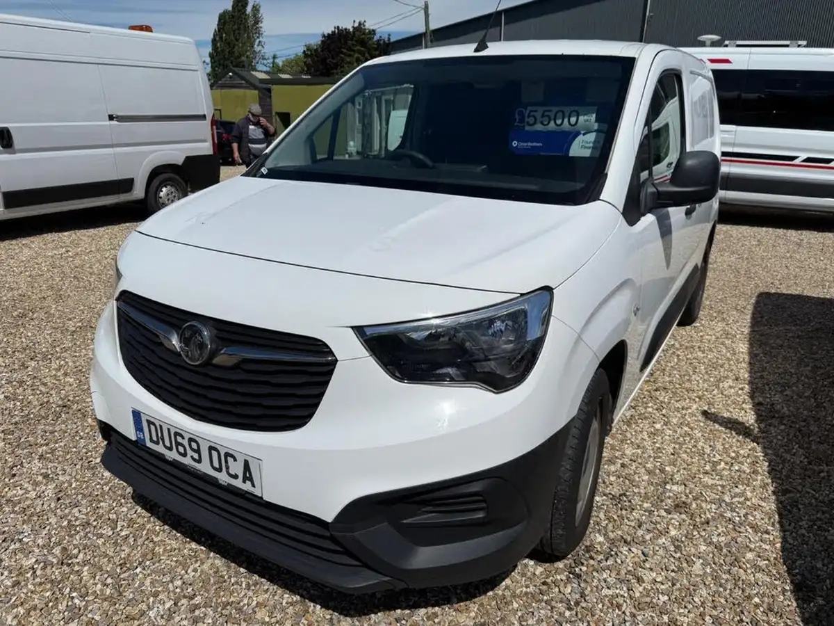 2019-vauxhall-combo-16cdti-edition-2300-100pseu6-l1h1-panel-big-5