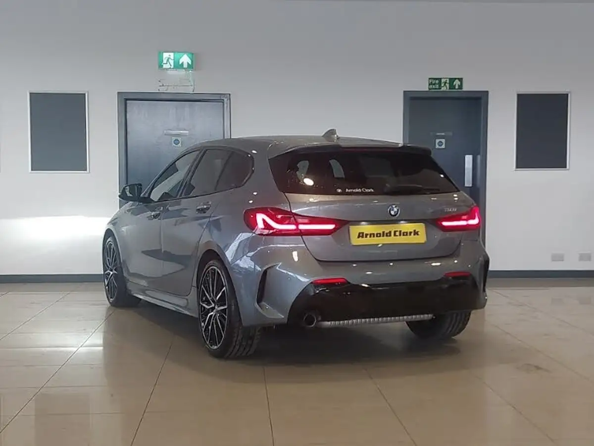 2024-bmw-1-series-15-118i-m-sport-lcp-big-1