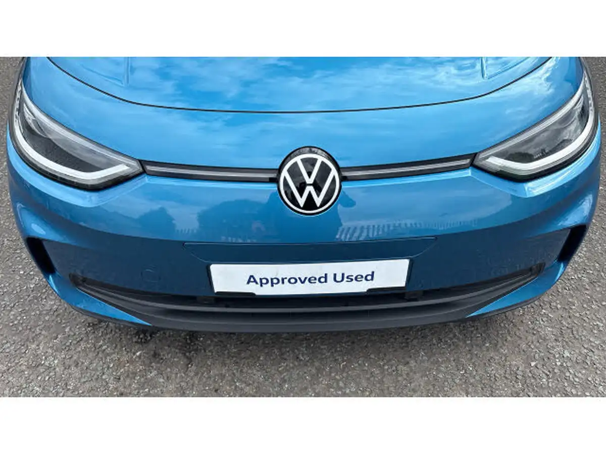 2025-volkswagen-id3-e-pro-match-59kwh-big-41