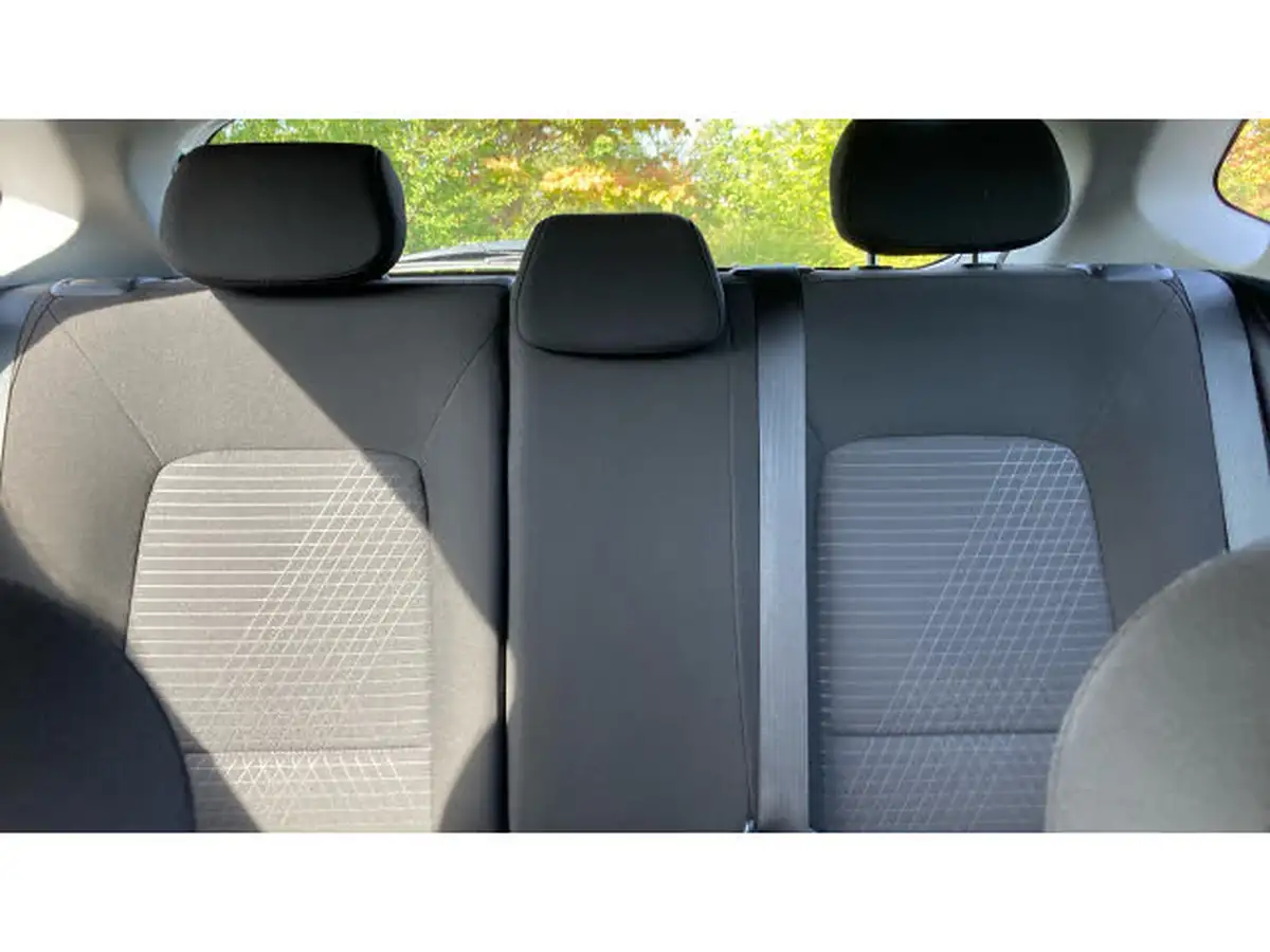 2022-hyundai-i20-10-t-gdi-se-connect-eclutch-imt-big-14
