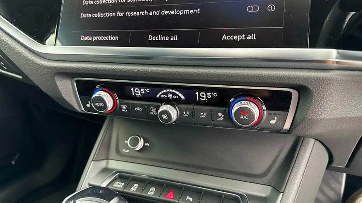 2024-audi-q3-15-35-tfsi-s-line-sportback-tronic-big-12