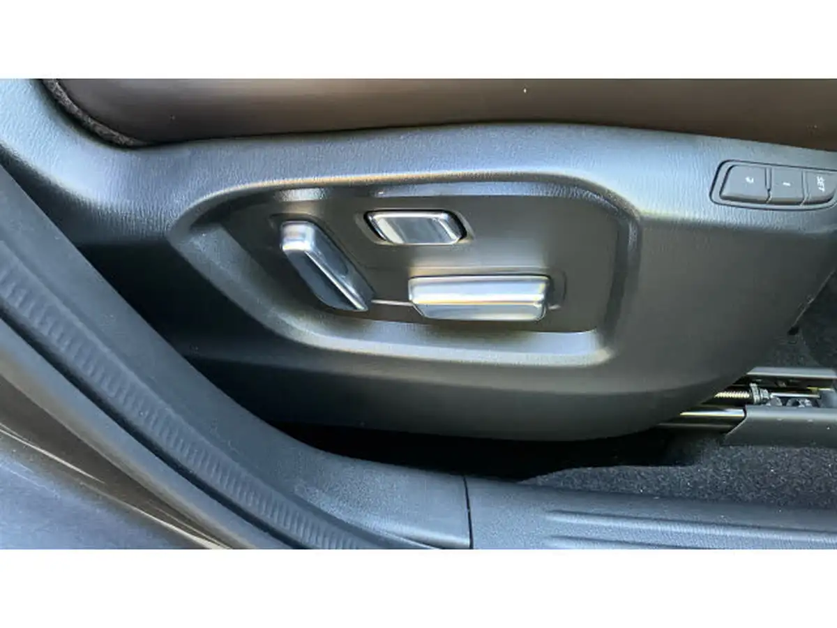 2025-mazda-cx-5-20-takumi-big-30