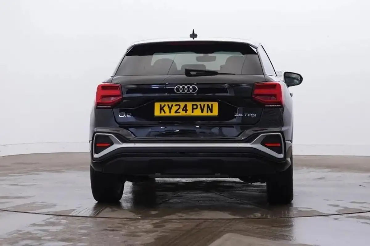2024-audi-q2-15-35-tfsi-s-line-tronic-big-20