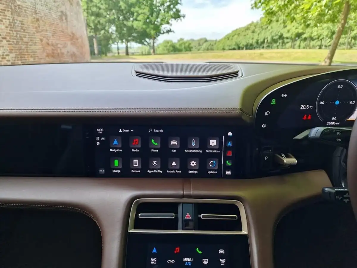 2020-porsche-taycan-e-4s-571ps-performance-battery-plus-big-19