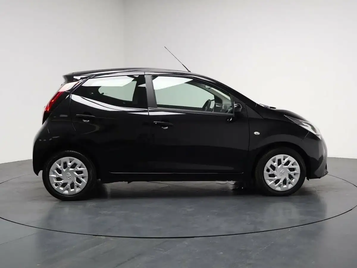 2019-toyota-aygo-10-vvt-i-x-play-tss-big-13