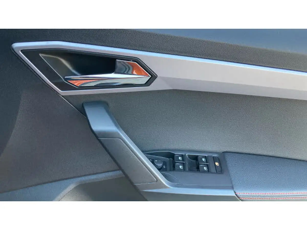 2019-seat-arona-10-tsi-fr-sport-big-27