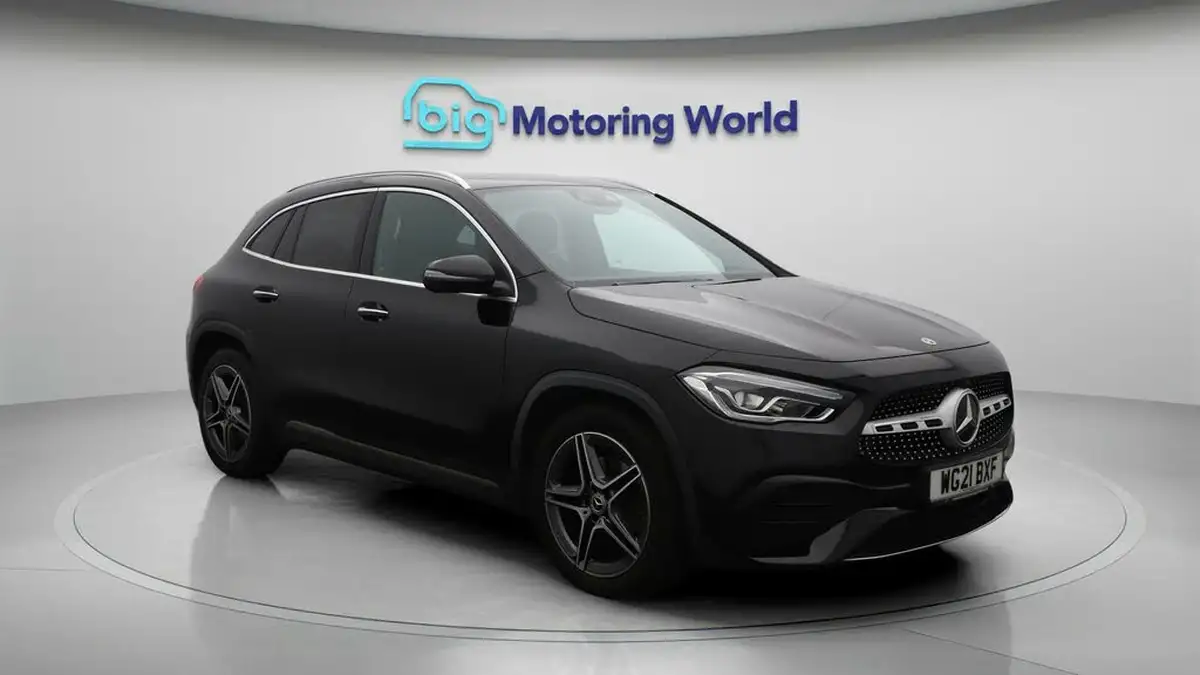 2021-mercedes-benz-gla-class-13-gla-180-amg-line-premium-1332cc-big-1