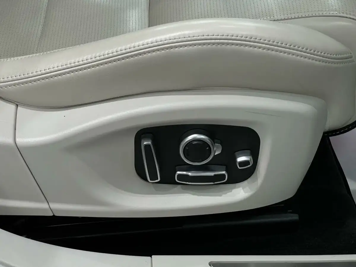 2019-jaguar-i-pace-ev400-hse-big-28