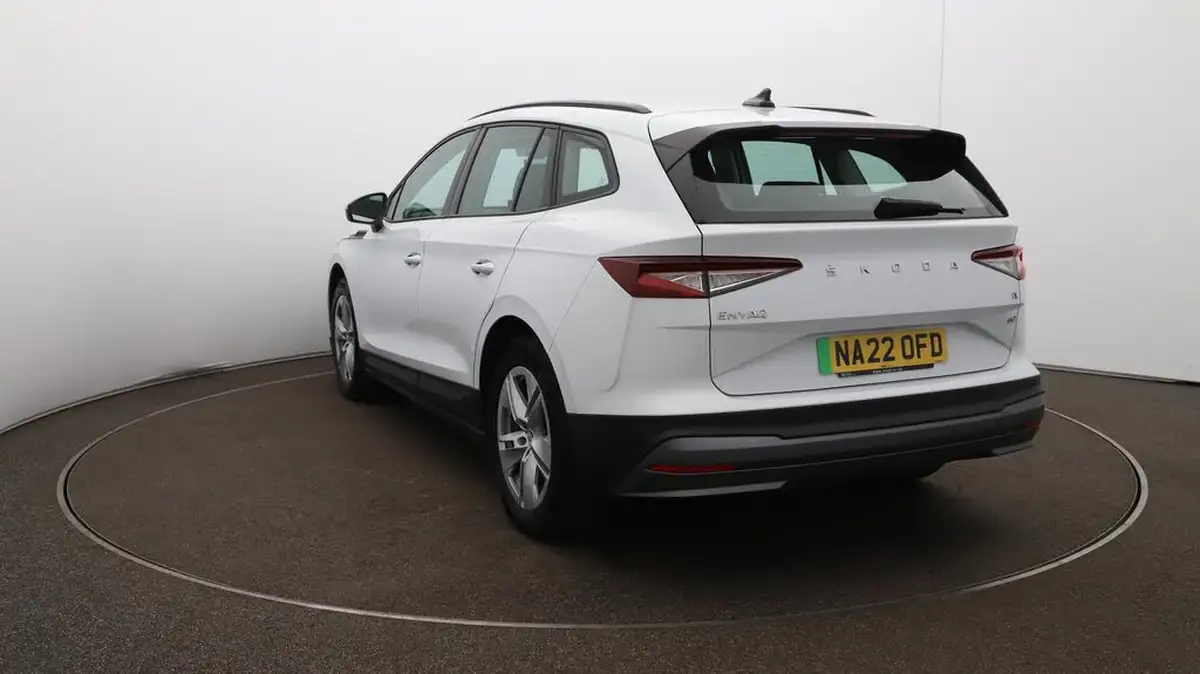 2022-skoda-enyaq-e-60-big-60