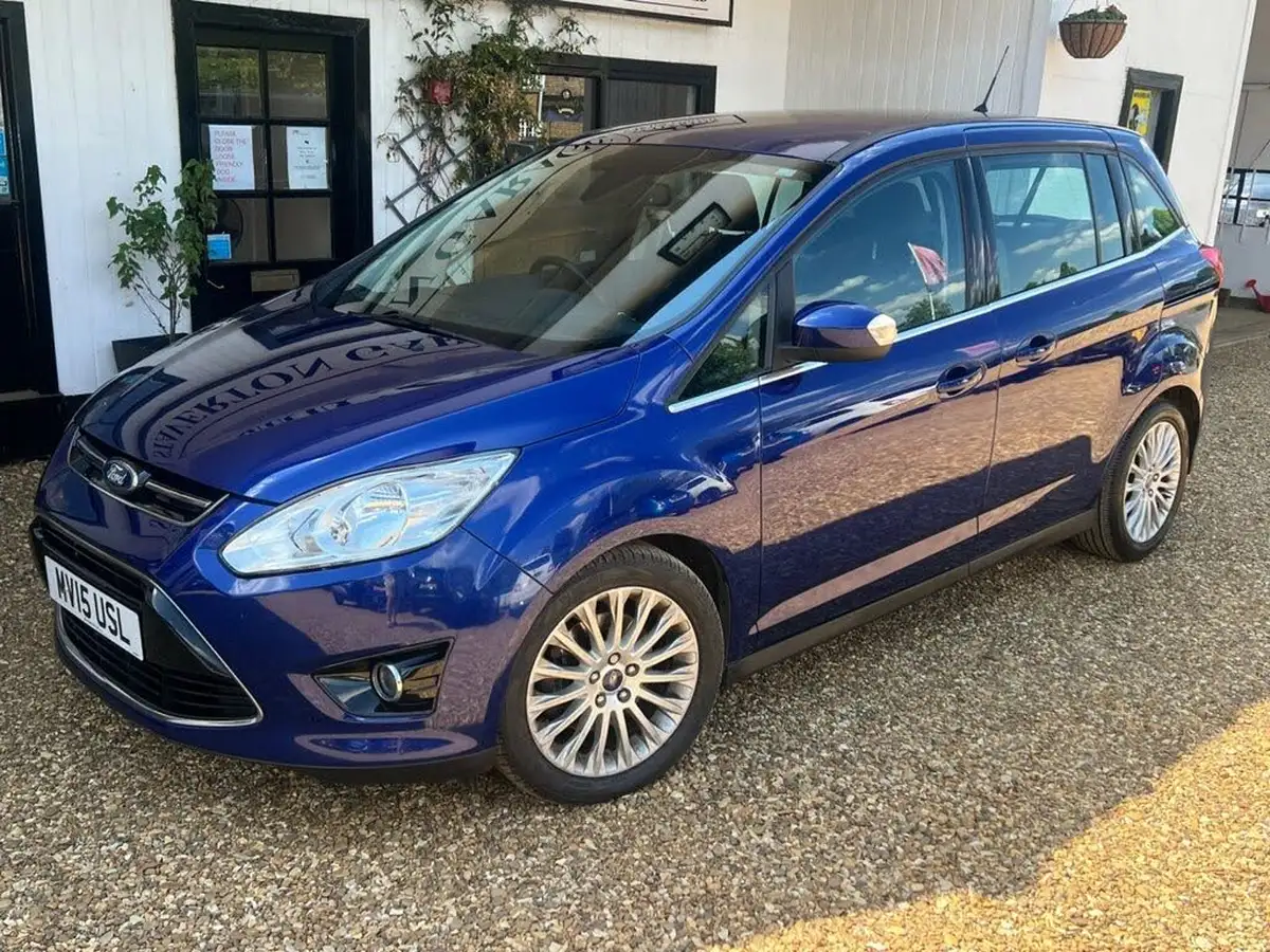 2015-ford-grand-c-max-big-16